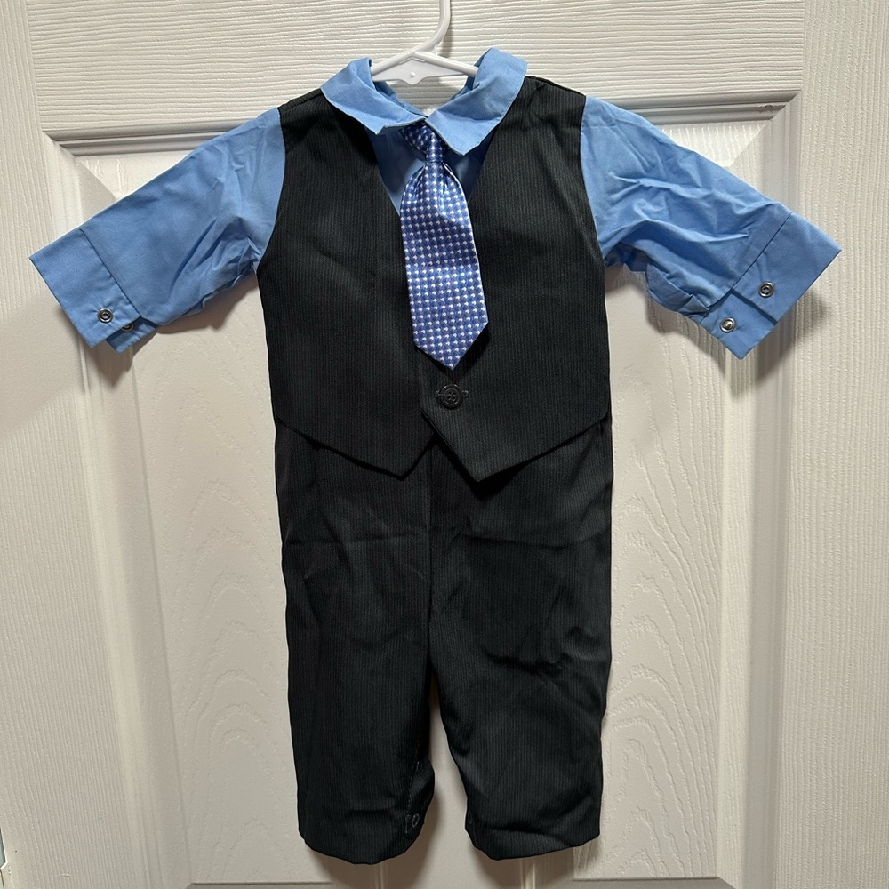 Suitsie 3/6 months baby suit
